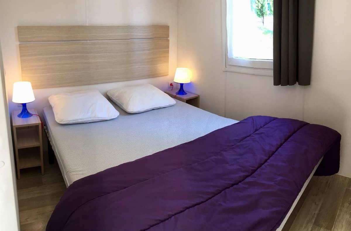 Les Chapelains Hotel Saillans  Buitenkant foto